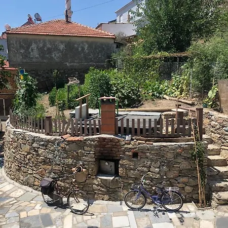 Naturel Ege Koy Evi 度假居